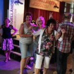 Inrichten zaal dirgelenfeest 2016 (20) w